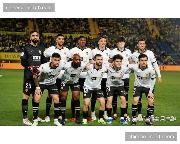 半场战报：国米1-0领先巴萨，进球来自劳塔罗抢断后10秒内的快速配合